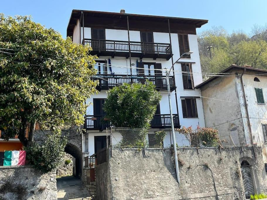 -Appartamento Il Molo- A Due Passi Del Lago Lierna Extérieur photo